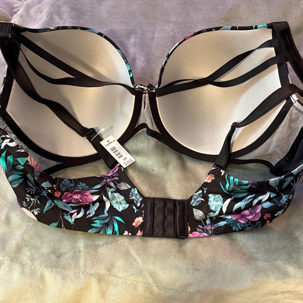 Torrid Black and Purple Floral Lace Bra - Picture 4 of 4